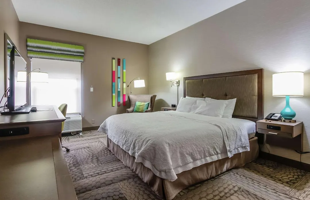 Hampton Inn Dickson-1