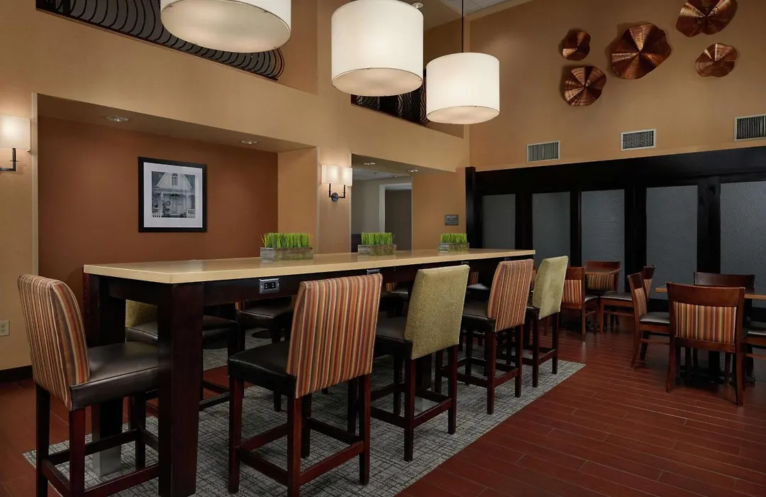 Hampton Inn & Suites Oxford-Anniston-1