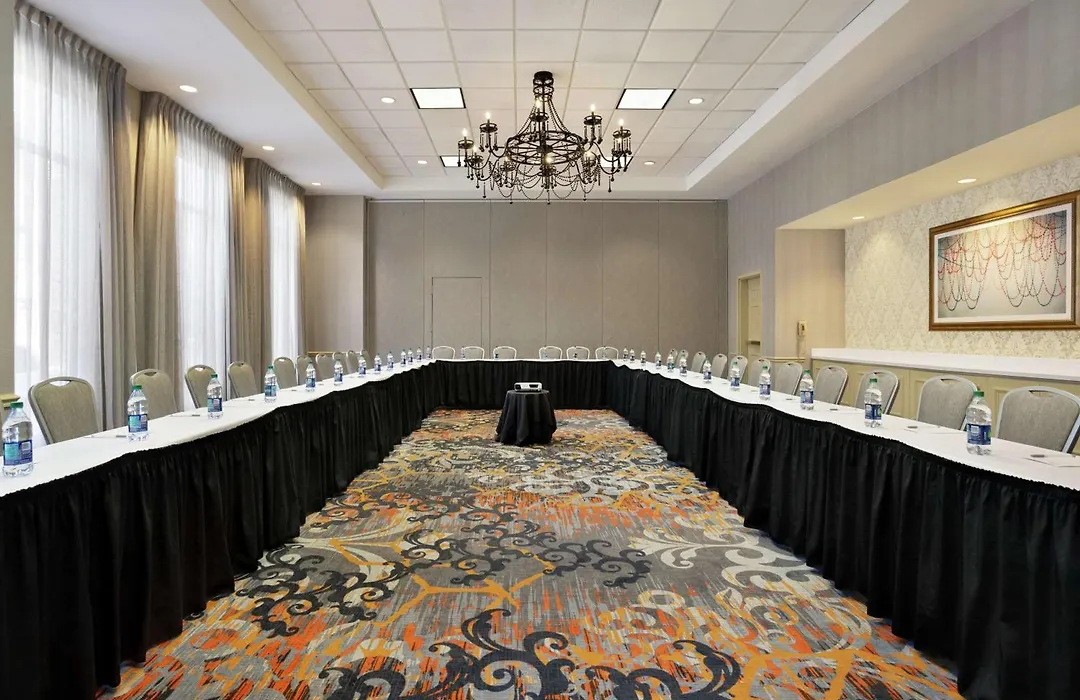 Hilton Garden Inn New Orleans Convention Center-1