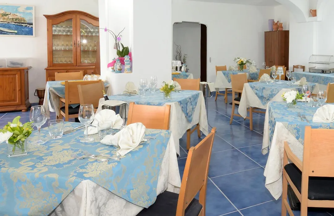 Hotel La Ninfea-1