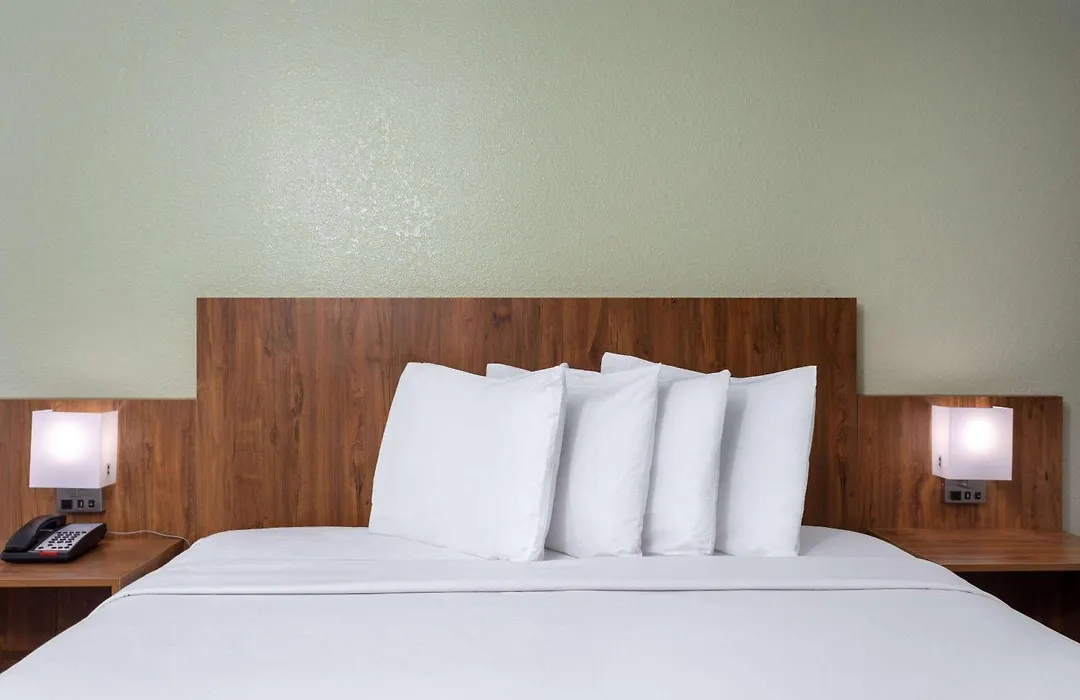 Ramada By Wyndham Altamonte Springs Near I-4-1