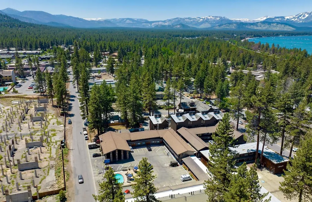 Blue Jay Lodge-1