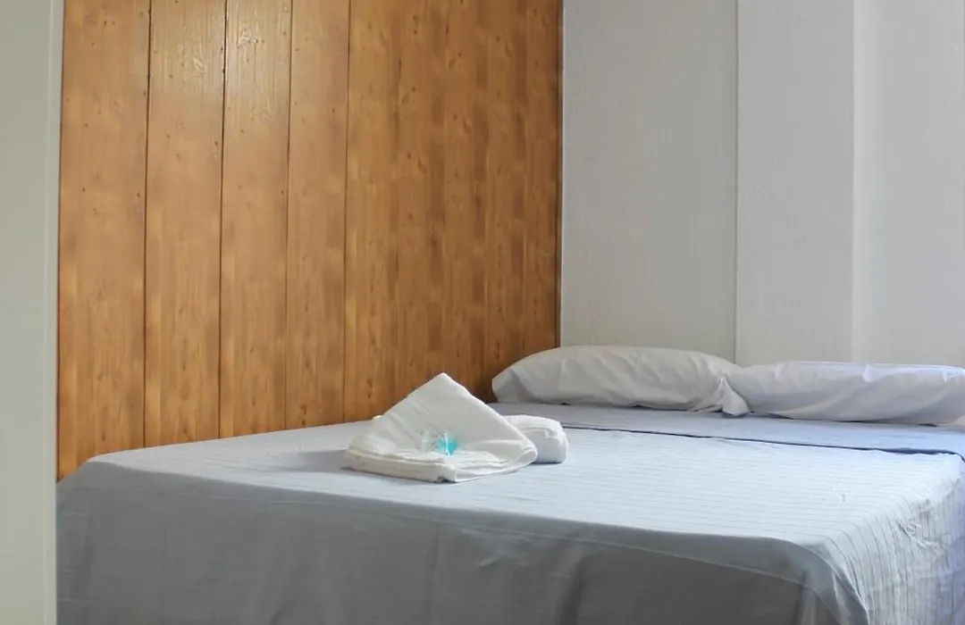 Hostal Amantes De Teruel-1