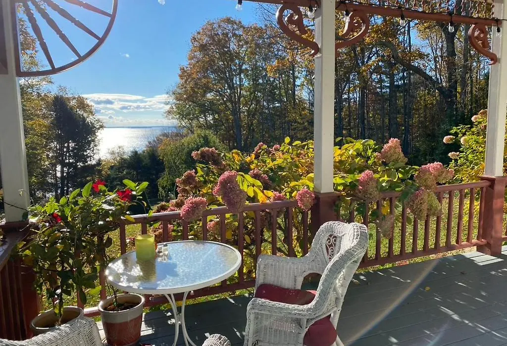 Victorian By The Sea-1