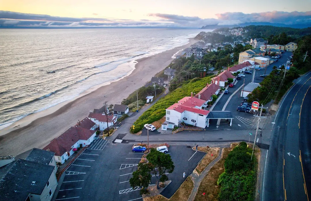 Ester Lee Oceanview Inn-1