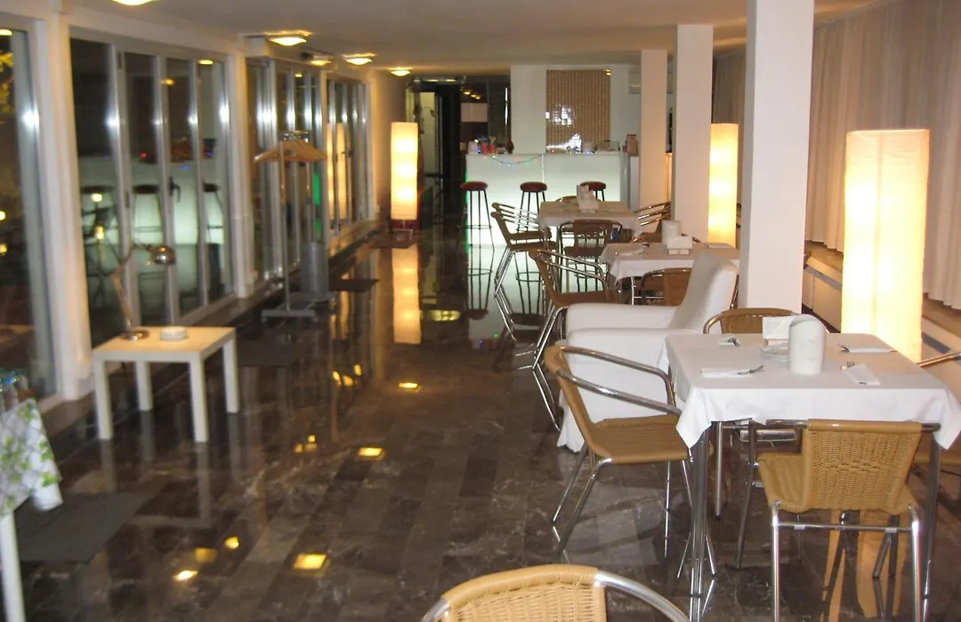Albergo dei Pini-1