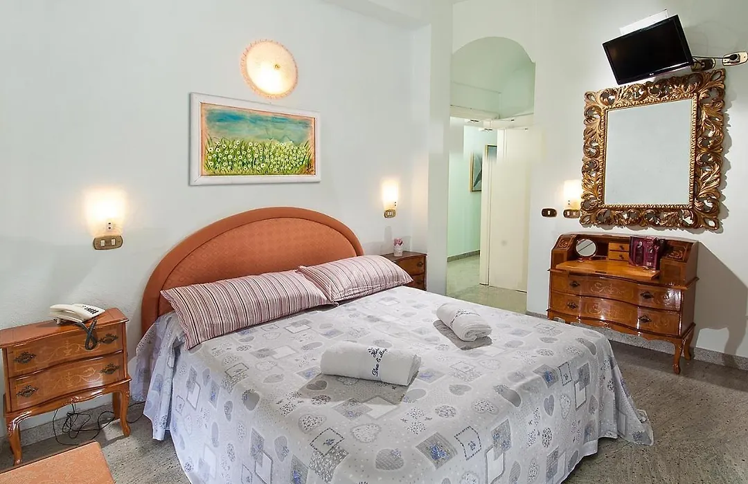 Hotel Mayflower-1