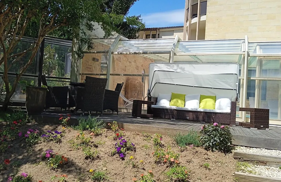 Clos La Boetie & Spa-1