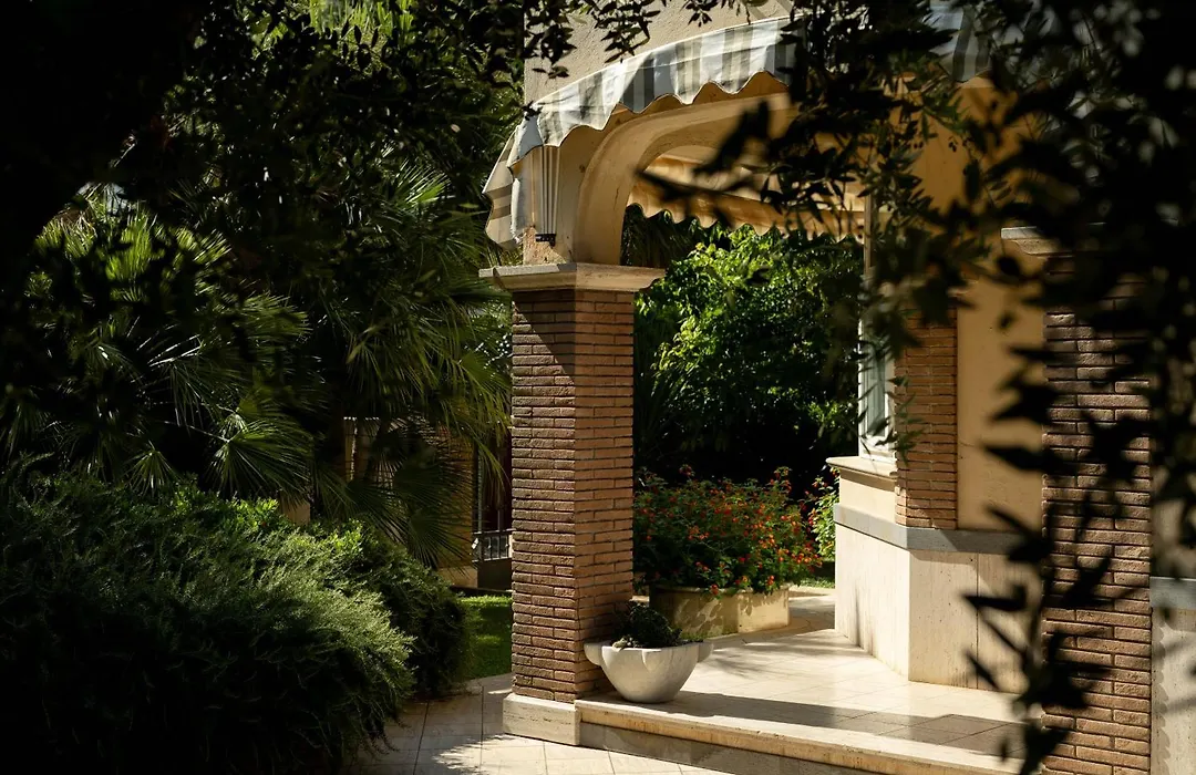 Cavalieri B&B-1