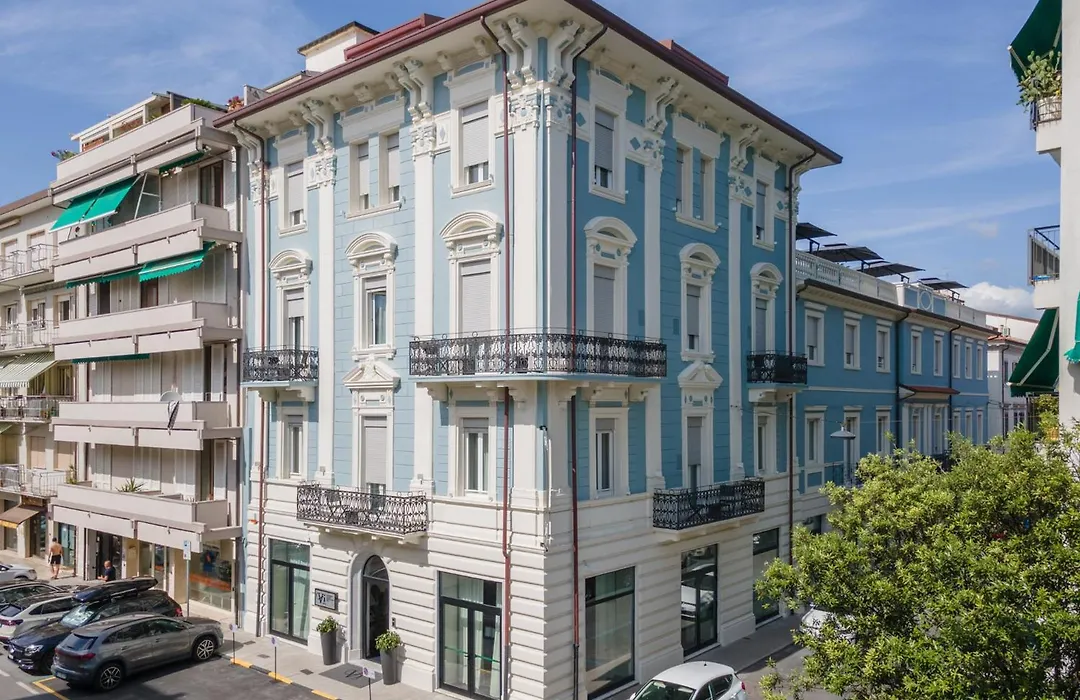 VI Suites-1