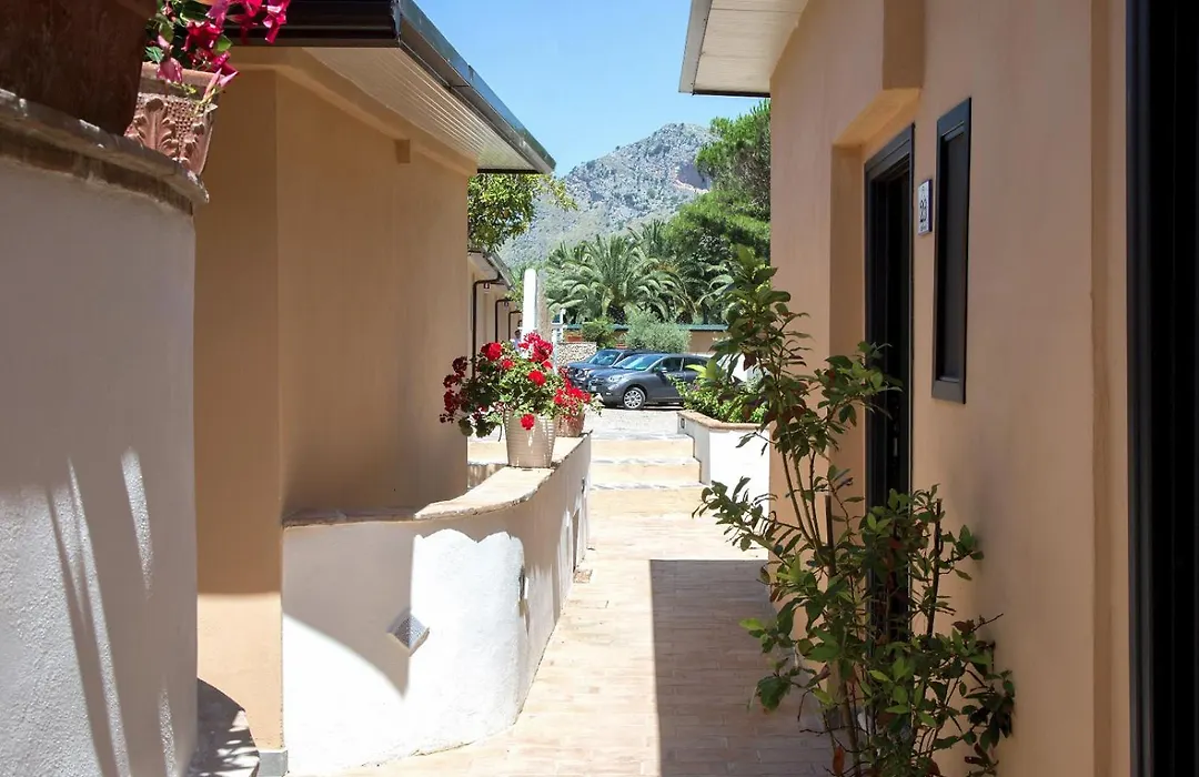 Torre San Vito Beach Hotel 3S-1