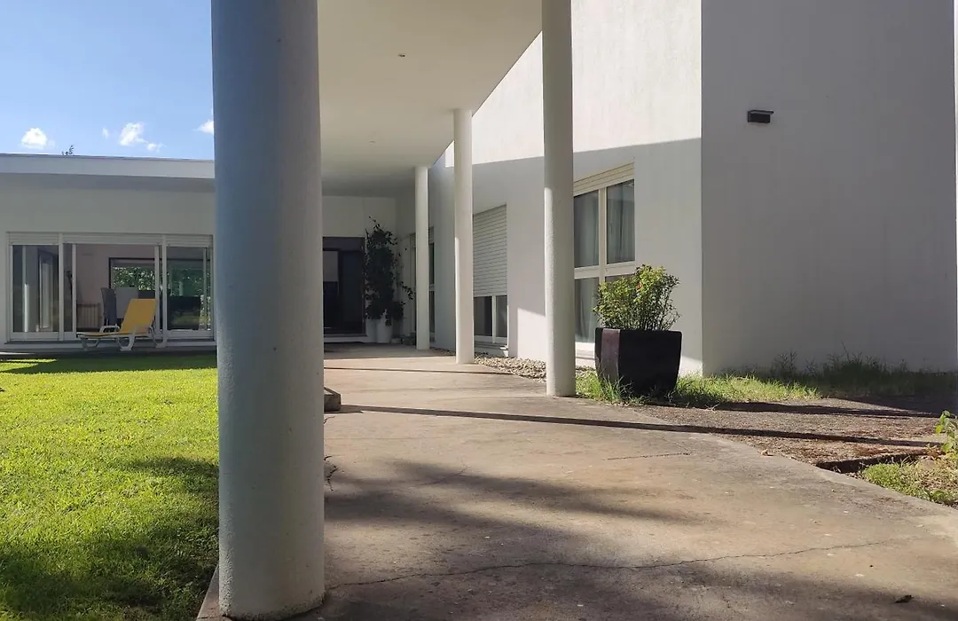 Casa De Apeleiras-1