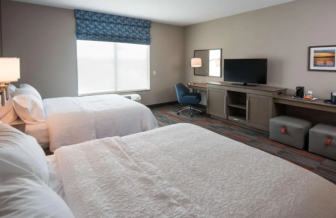 Hampton Inn And Suites At Wisconsin Dells Lake Delton-1