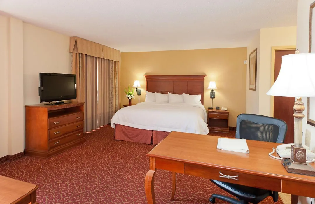 Hampton Inn & Suites Mccomb-1