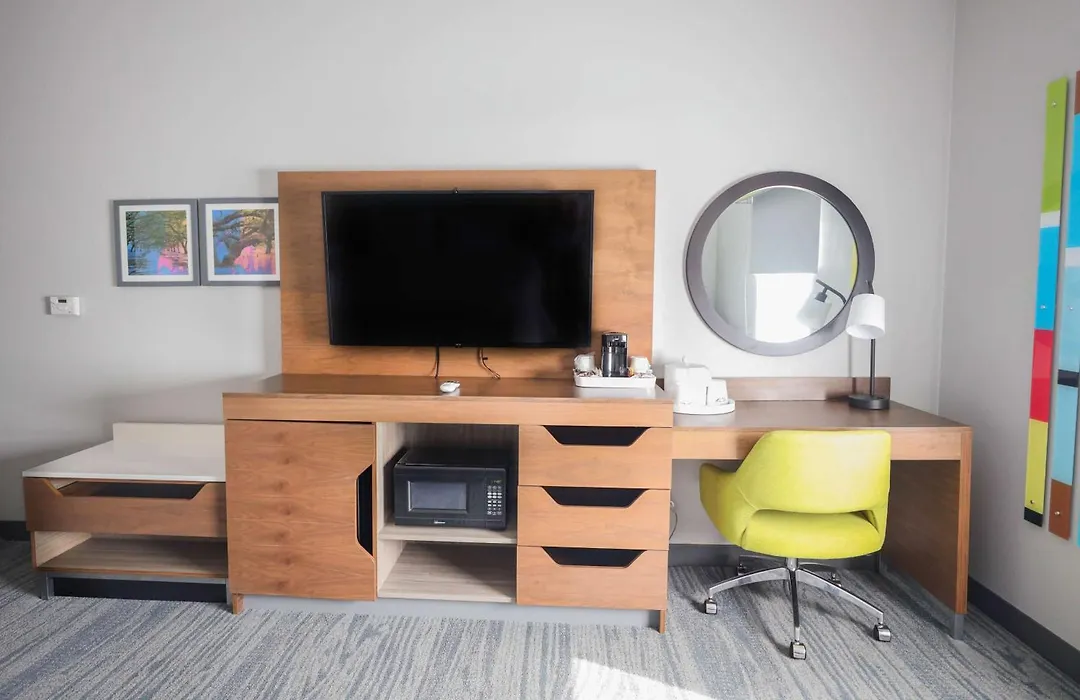 Hampton Inn & Suites Bay City-1