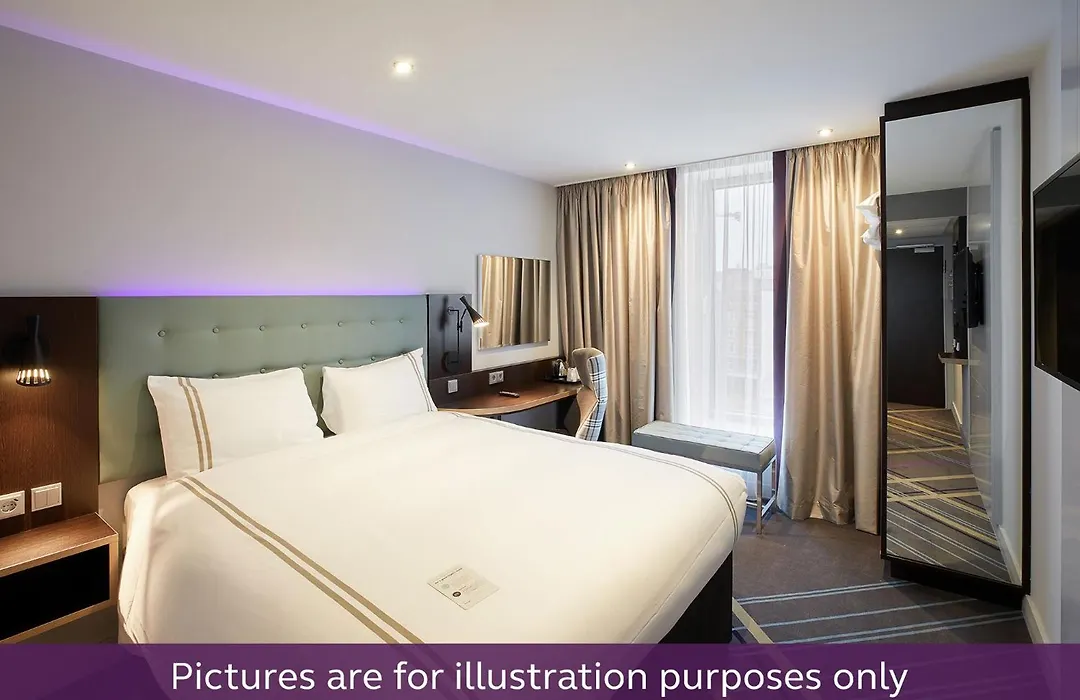 Premier Inn Leipzig City Oper-1