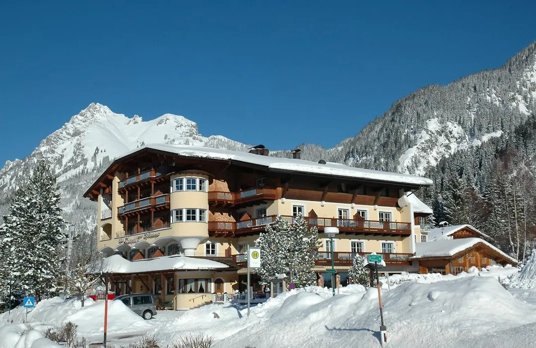 Hotel Lumberger Hof-1