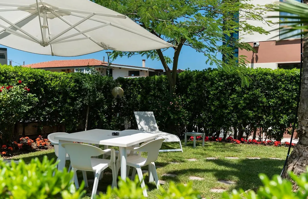 Hotel La Bussola-1