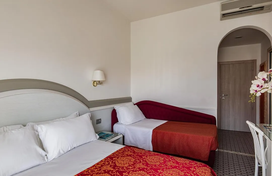 Hotel Caravelle-1