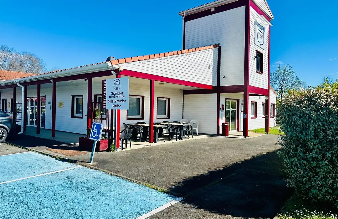 Ever Route 64 Brit Hotel Tarbes Ibos-1