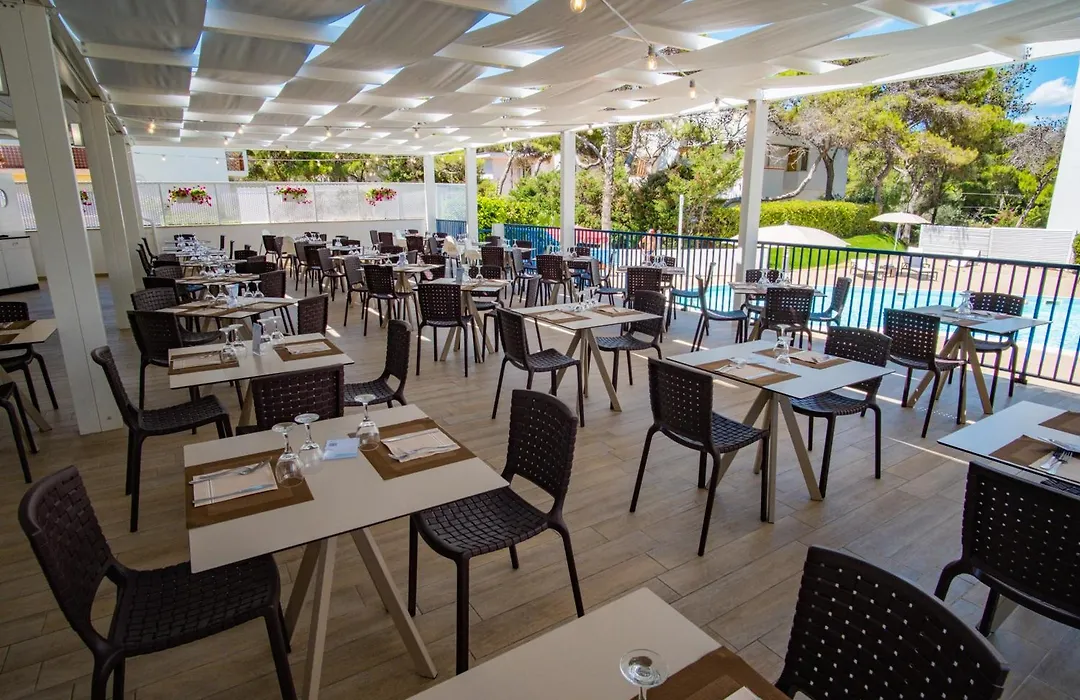 Ticho'S Greenblu Hotel-1