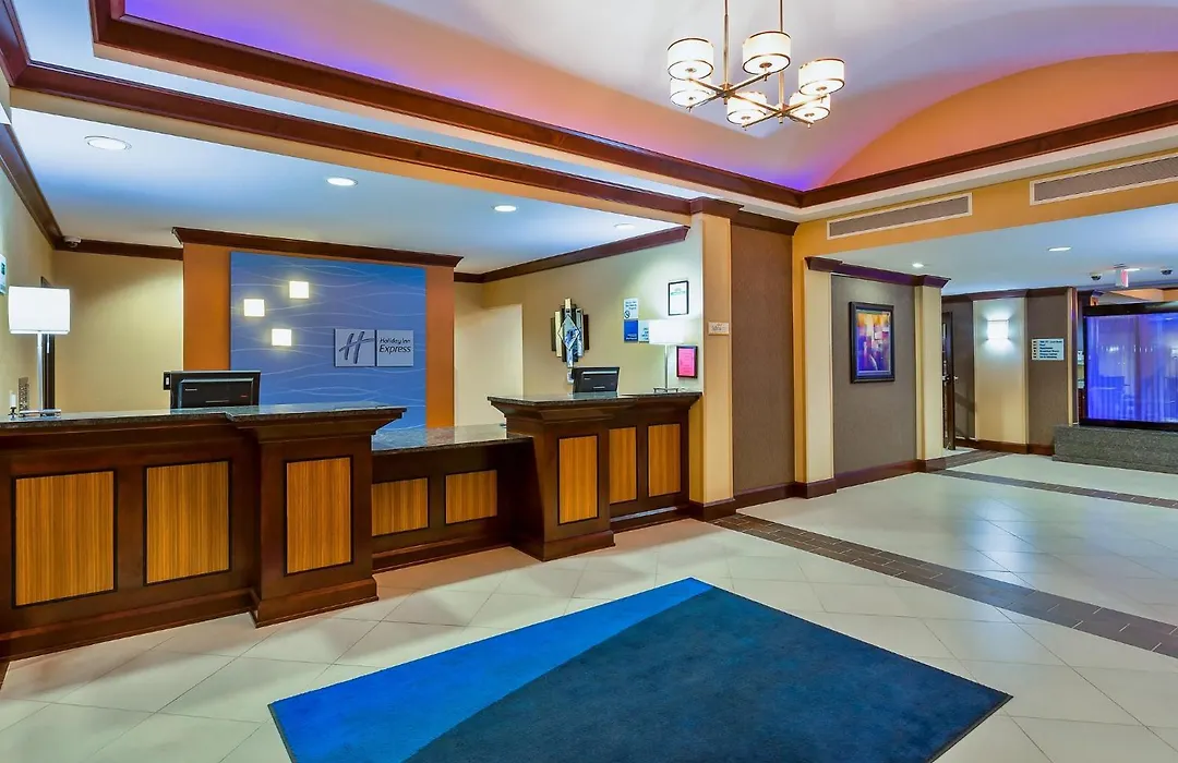 Holiday Inn Express Hotel & Suites Salina By Ihg-1