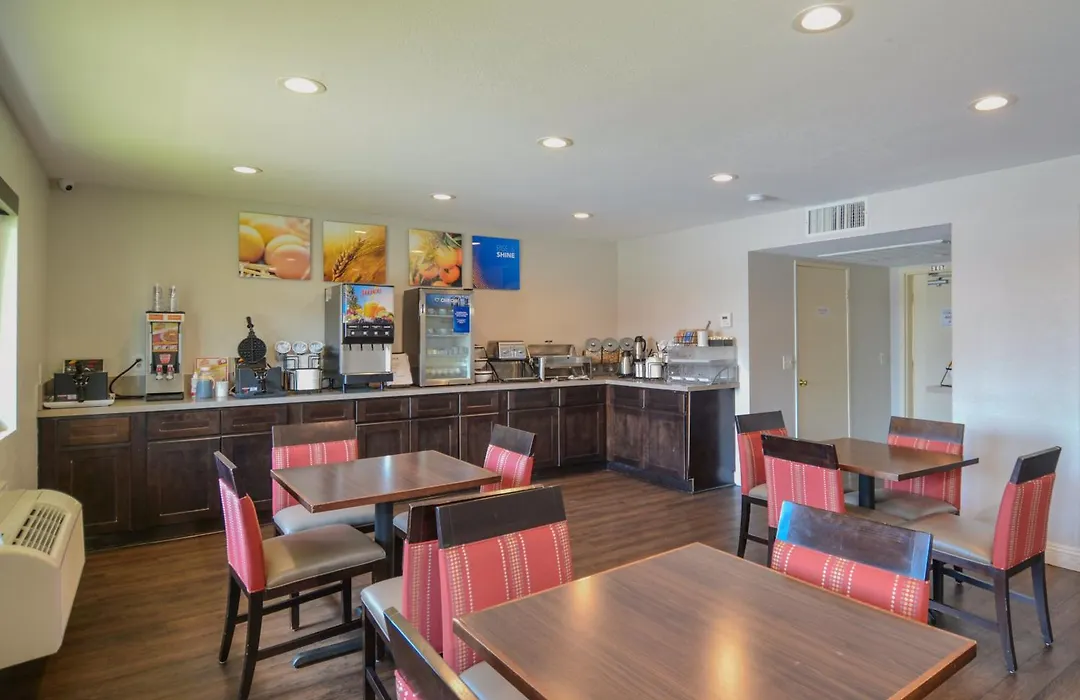 Comfort Inn & Suites Moreno Valley Near March Air Reserve Base-1