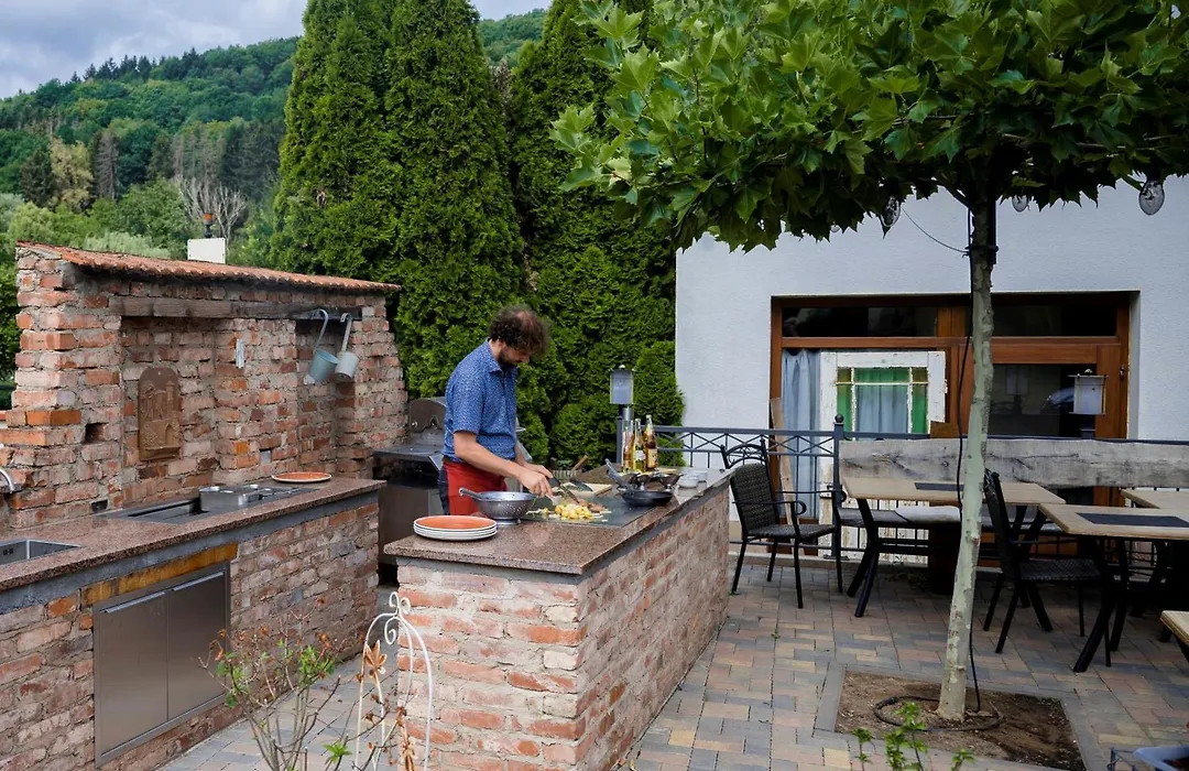 Hotel-Restaurant Laux-1