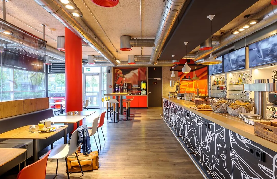 Ibis Hotel Muenchen Messe-1