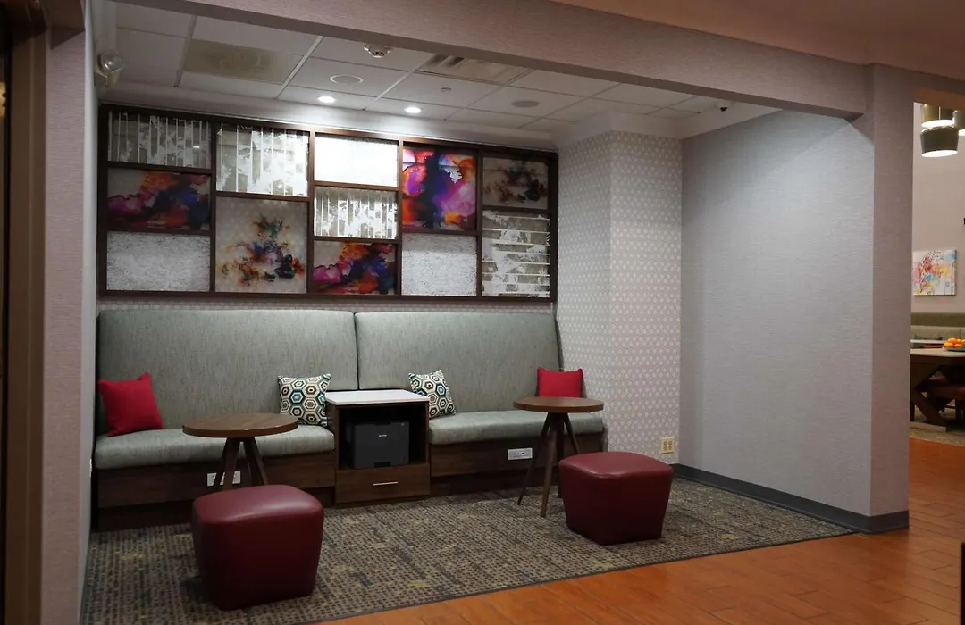 Hampton Inn & Suites Chicago/Aurora-1
