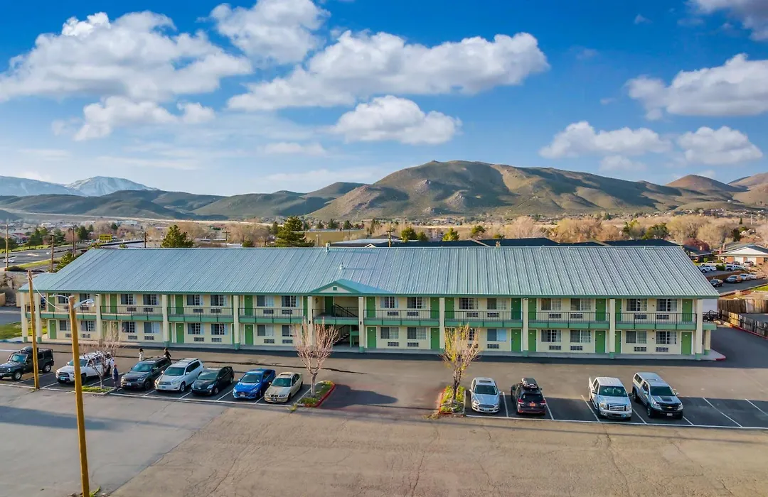 Days Inn By Wyndham Carson City-1