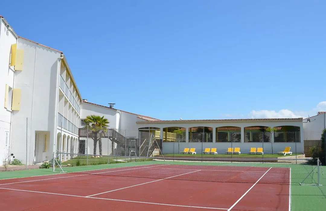 Hotel et Spa Les Cleunes Oléron-1