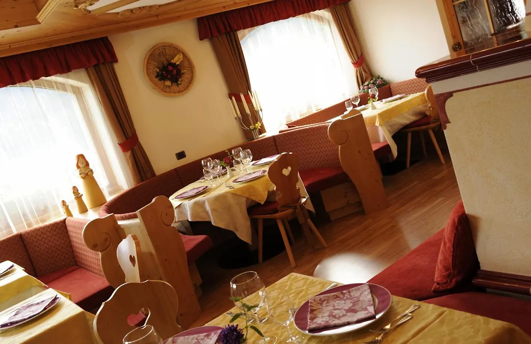 Alpine Touring Hotel-Petfriendly-1