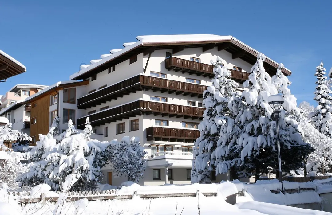 Hotel Silvretta 3 Sterne Superior-1