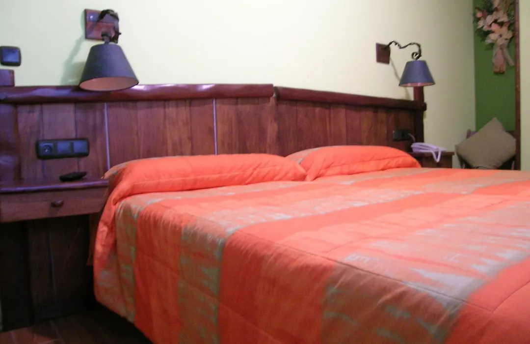 Hostal Xaloa Orio-1