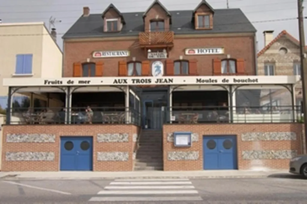 Aux Trois Jean-1