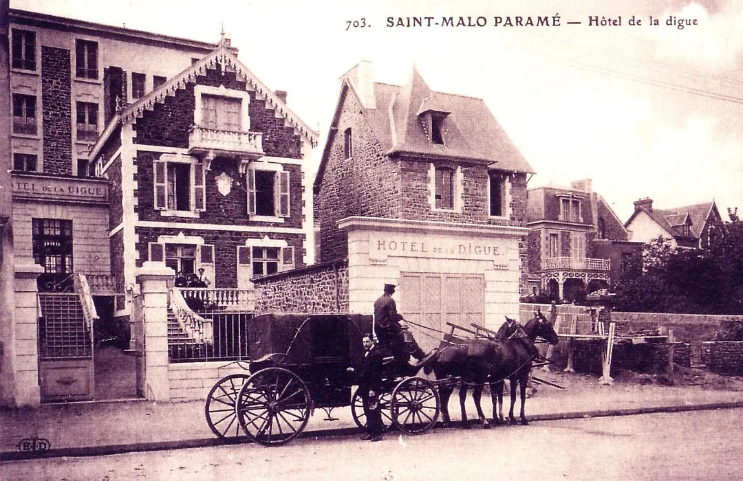 Hotel Kyriad Saint Malo Centre Plage-1
