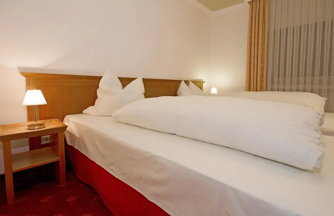 Hotel Mennicken-1