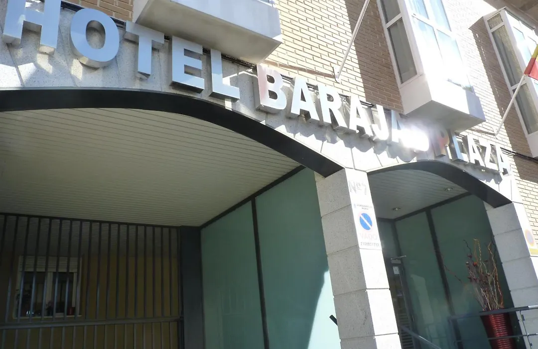 Hotel Barajas Plaza-1