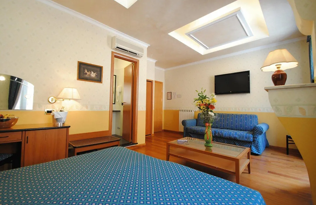 Hotel Verona Rome-1