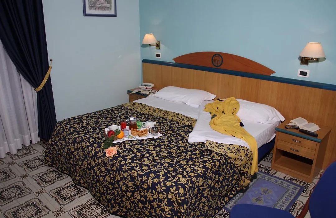 Hotel Talao-1