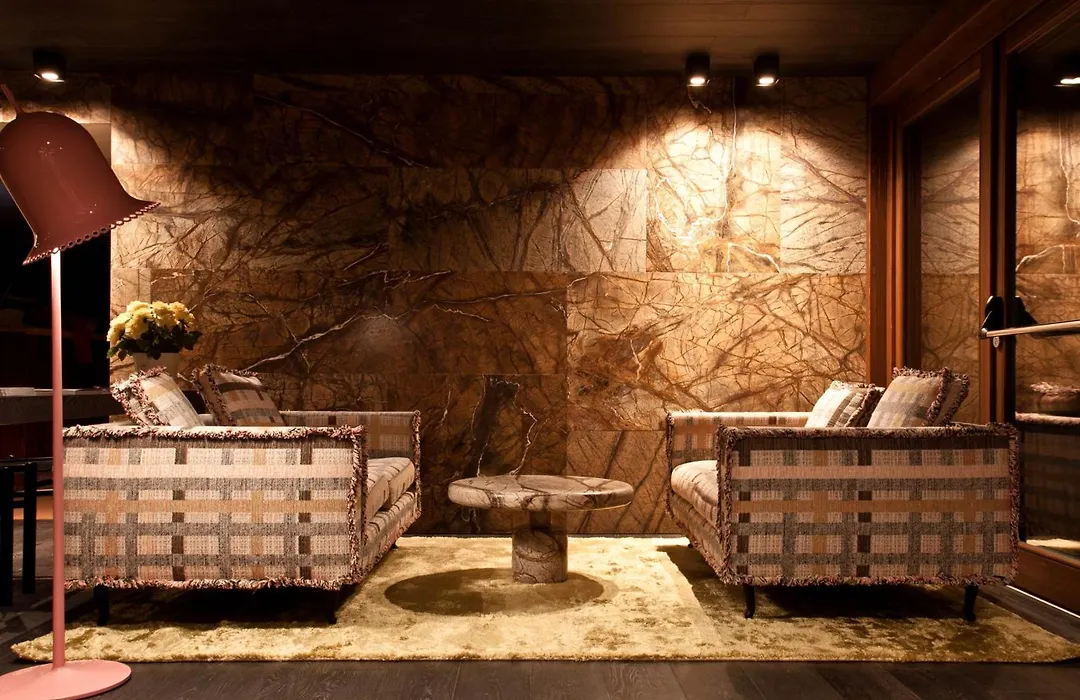 Alexander Charme Hotel-1