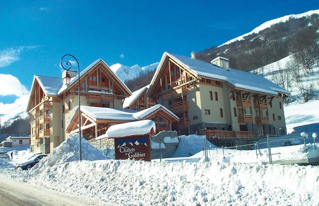 Lagrange Vacances Chalets du Galibier-1