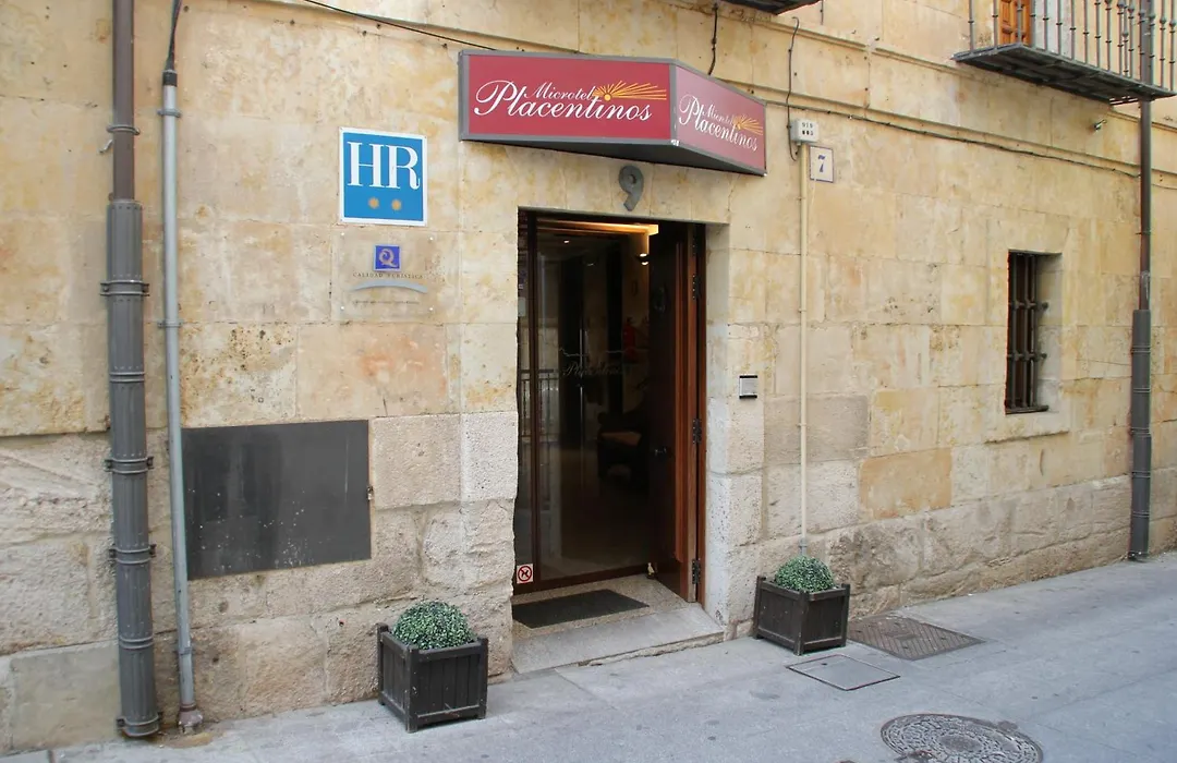Microtel Placentinos-1