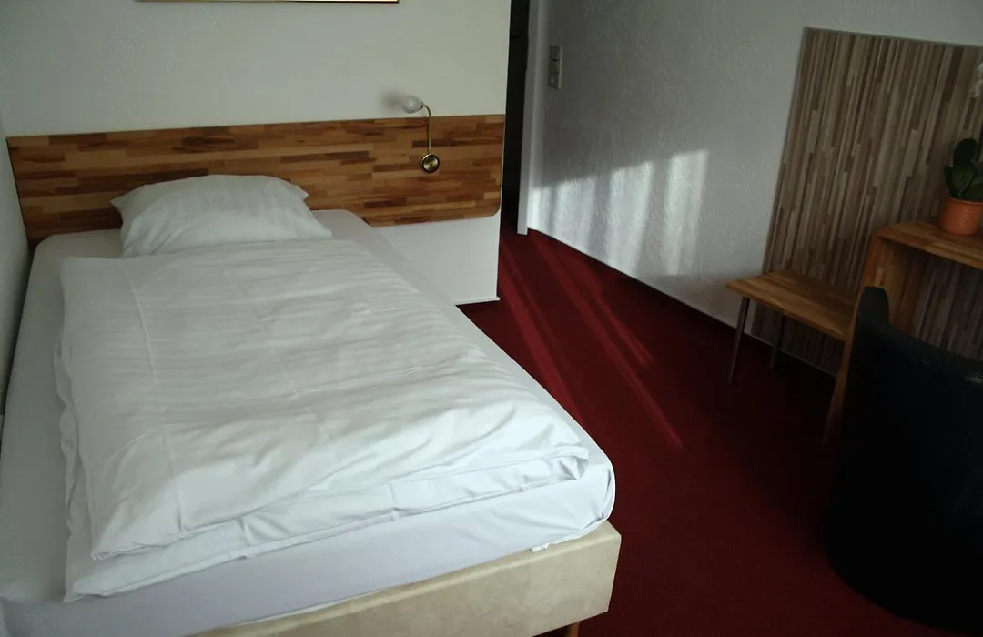 Hotel-Nachtwächter-1