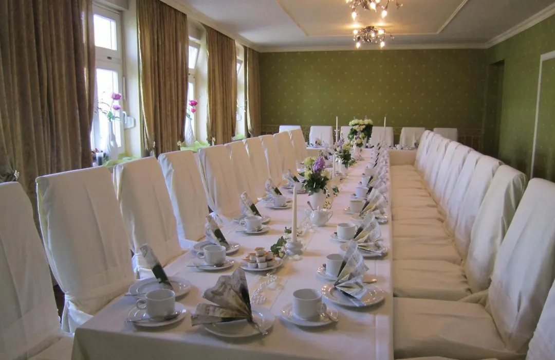 Ahorn Hotel-1