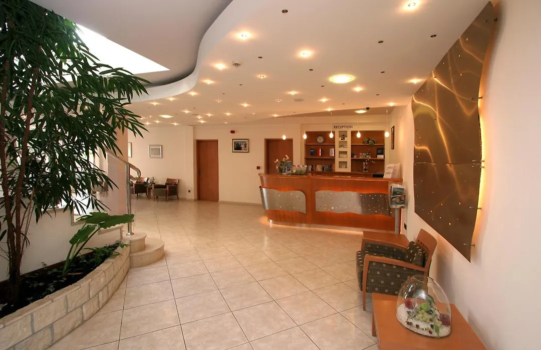Hotel Flores-1