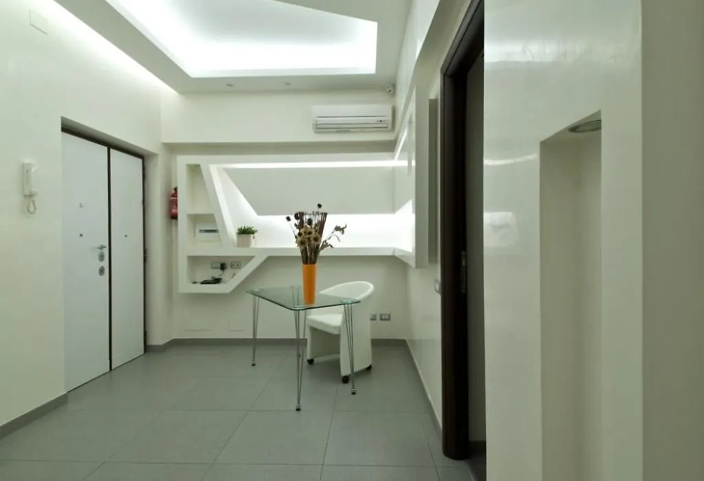 Roma Naif Rooms-1