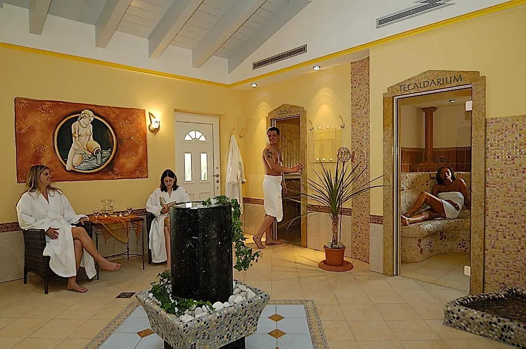 Hotel Brunnenhof-1
