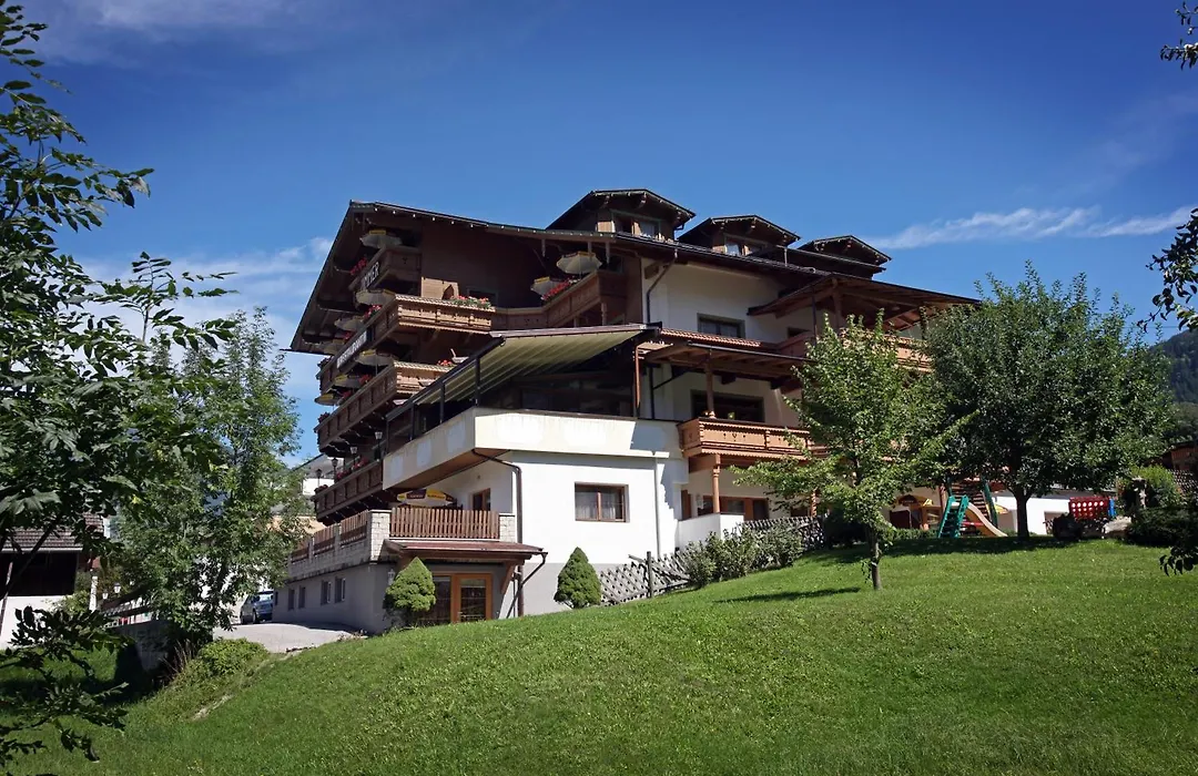 Hotel Eckartauerhof-1